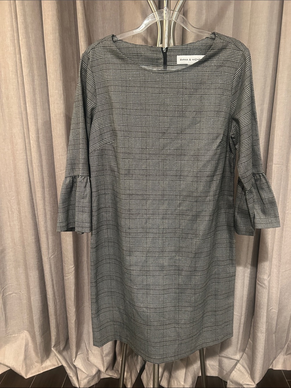Emma & Michelle Gray Plaid Shift Dress with Ruffle Sleeves has a slight shine. - Picture 3 of 8